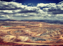 یکی از بزرگ‌ترین دغدغه‌های معدنکاران جنوب کشور نبود پایانه صادراتی جامع مواد معدنی است