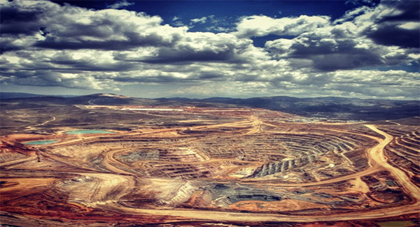 یکی از بزرگ‌ترین دغدغه‌های معدنکاران جنوب کشور نبود پایانه صادراتی جامع مواد معدنی است