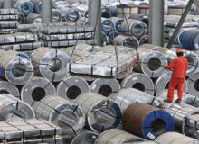محصولات فولادی عرضه نشده در بورس «قاچاق» محسوب می‌شود