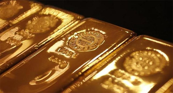 طلا به بسته محرک مالی امیدوار است