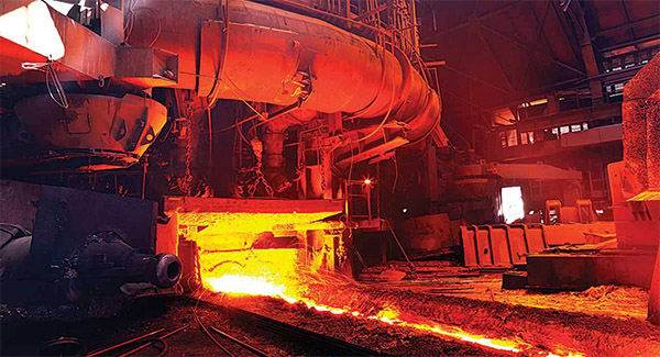 اختلاف قیمت سنگ آهن با محصولات فولادی نشان از توزیع میلیاردها تومان رانت در این بخش دارد