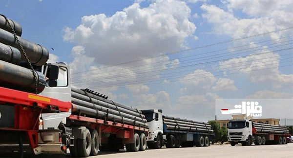 انتقال لوله‌های جداری میدان نفت فروزان آغاز شد