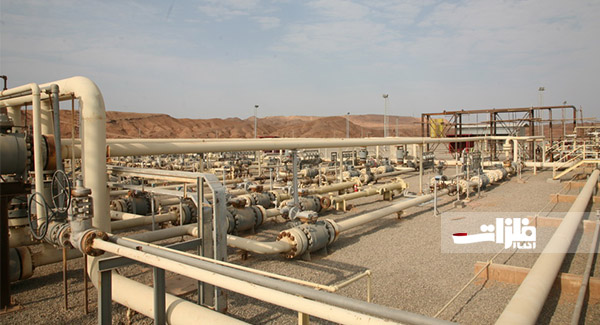 ساخت نوارپیچ خطوط لوله نفت در منطقه پارسیان