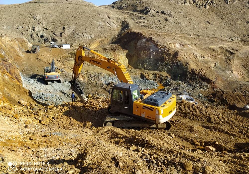 ۳۵۰ پروانه بهره‌برداری معدن در کردستان صادر شد