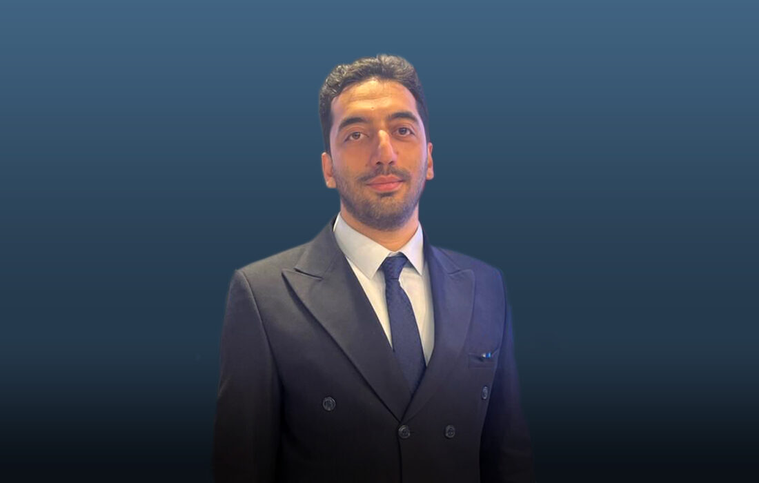 اینجا چراغی روشن است