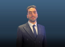 اینجا چراغی روشن است