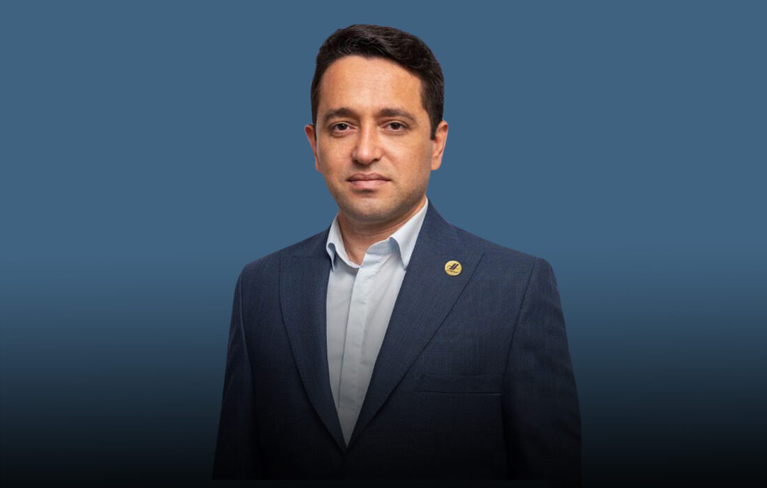 در مرز فروپاشی